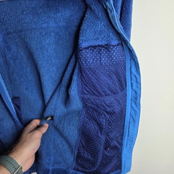 Patagonia - Women's Synchilla Polartec Bright Blue Jacket - Size Small - Picture 12 of 13